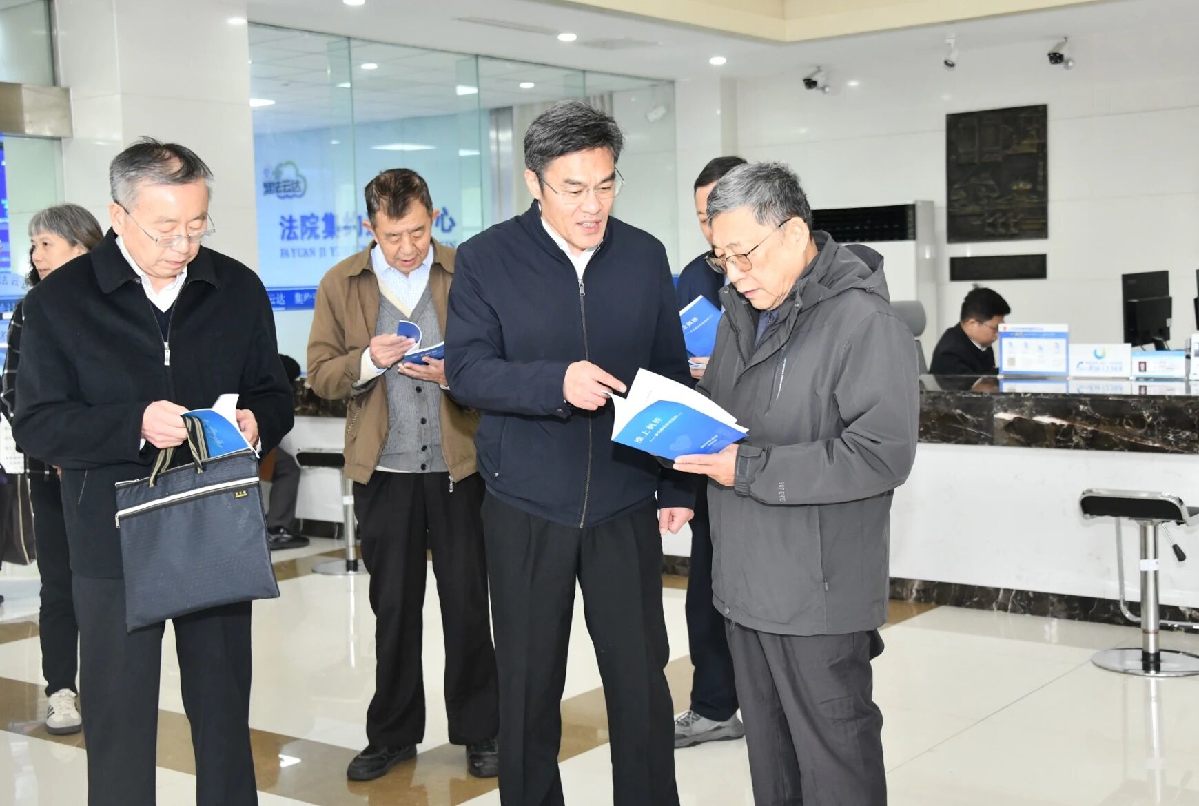 省离退休法院工作者协会调研淮安法院退休法官作用发挥工作